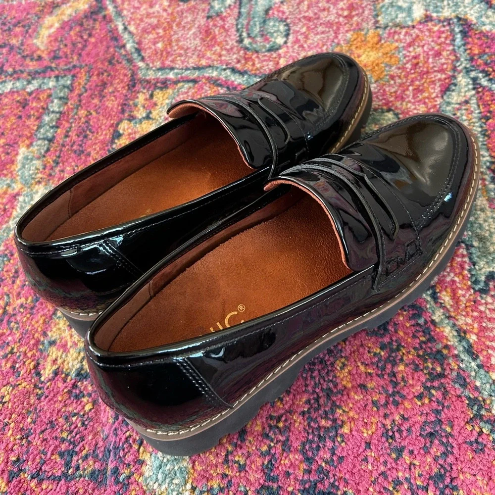 Vionic | Women’s Black Patent Cheryl Lug Sole Platform Penny Loafers, Size 6.5